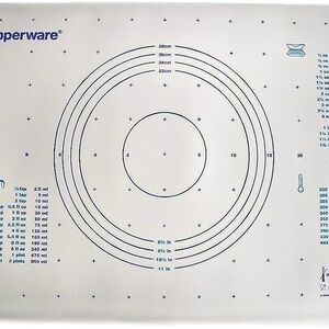 Vintage Tupperware White and Blue Pastry Pie Rolling Baking Mat